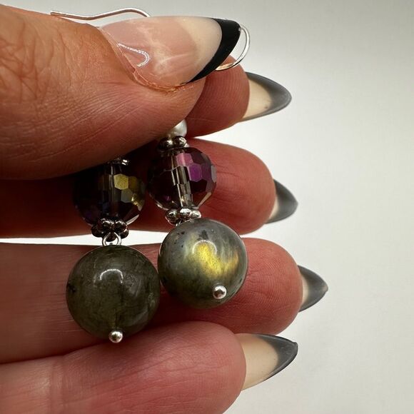 2" Labradorite, faceted glass, pearl and silver tone accent dangle earrings! - Picture 3 of 9